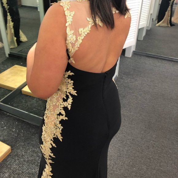 Fiesta fashion prom dress XL , Worn once , Maxi, Form fitting - Picture 2 of 5